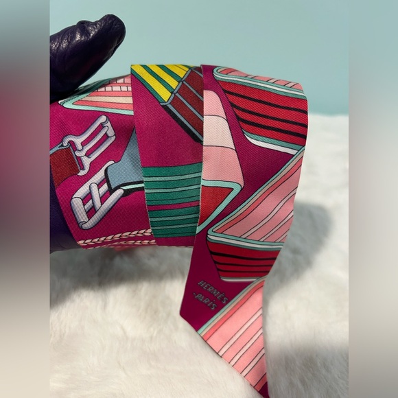 Hermes Twilly in Multi color design. Authentic & pre-owned. - Picture 3 of 3